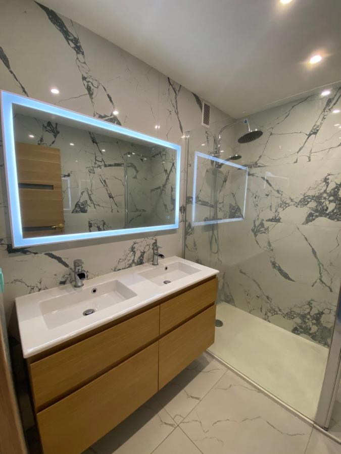 Le Royal, Spacious Seaside Apartment Rooftop And Pool Nice Ngoại thất bức ảnh