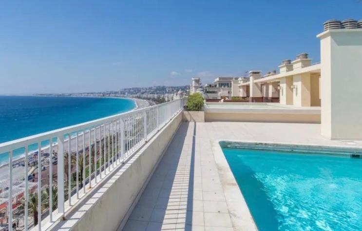 Le Royal, Spacious Seaside Apartment Rooftop And Pool Nice Ngoại thất bức ảnh